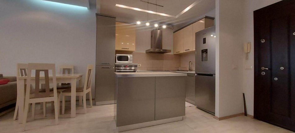 Tirane, jepet me qera apartament 2+1+Ballkon Kati 7, 100 m² 500 € (ASTIR RR.MIKEL MARULI)