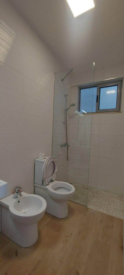 Tirane, jepet me qera apartament 2+1+Ballkon Kati 7, 100 m² 500 € (ASTIR RR.MIKEL MARULI)