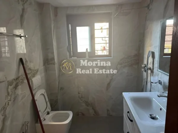 Tirane, jepet me qera apartament 2+1 Kati 2, 100 m² 600 € (Vasil Shanto)