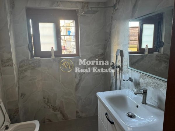 Tirane, jepet me qera apartament 2+1 Kati 2, 100 m² 600 € (Vasil Shanto)