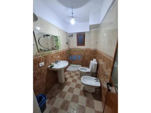 Durres, jepet me qera apartament 2+1 Kati 1, 75 m² 300 € 