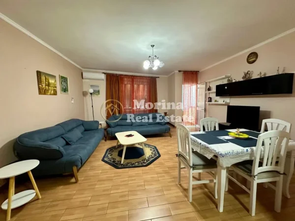 Tirane, jepet me qera apartament 2+1 Kati 3, 100 m² 680 € (Rruga e Dibres)