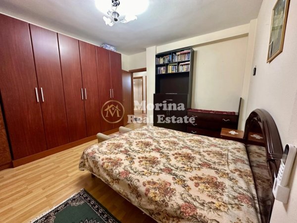 Tirane, jepet me qera apartament 2+1 Kati 3, 100 m² 680 € (Rruga e Dibres)