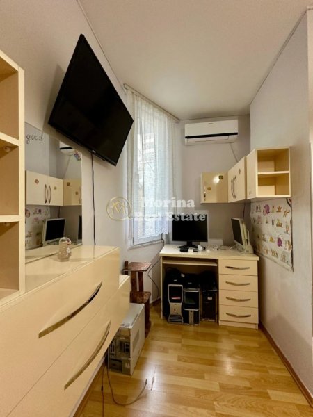 Tirane, jepet me qera apartament 2+1 Kati 3, 100 m² 680 € (Rruga e Dibres)