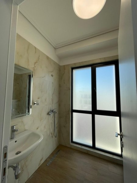 Tirane, shitet apartament 1+1+Ballkon , 69 m² 155.000 € (Rruga e Dibres)