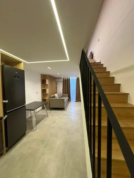 Tirane, shitet apartament duplex 1+1+Ballkon Kati 1, 73 m² 122.000 € (Golden Park 3)
