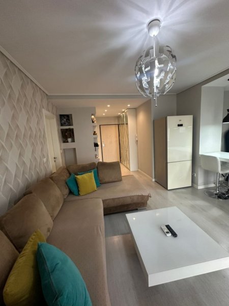 Tirane, shitet apartament 1+1+Ballkon , 92 m² 146.000 € (Unaza e Re)