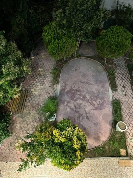 Shes Hotel 480m2  siperfaqe ne plazh Golem