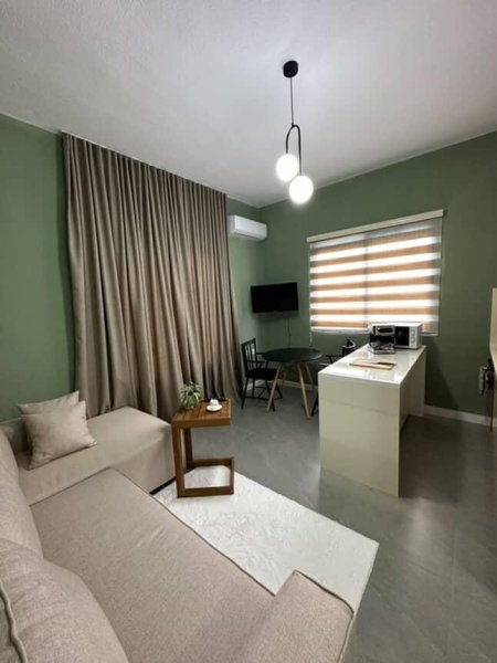 Shes Hotel 480m2  siperfaqe ne plazh Golem