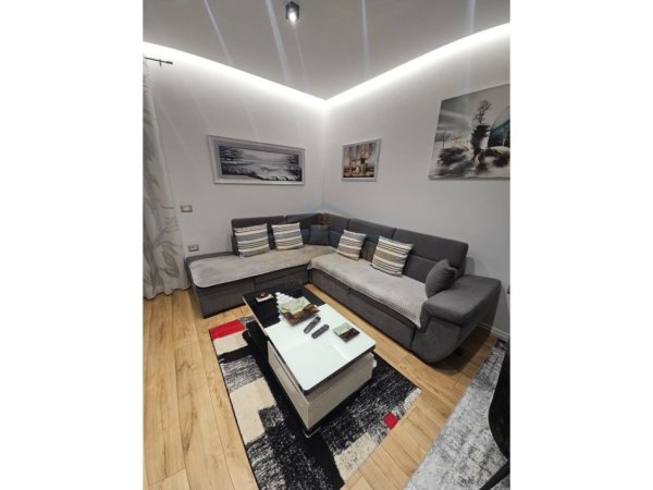 Durres, shitet apartament 2+1 Kati 3, 85 m² 210.000 € 