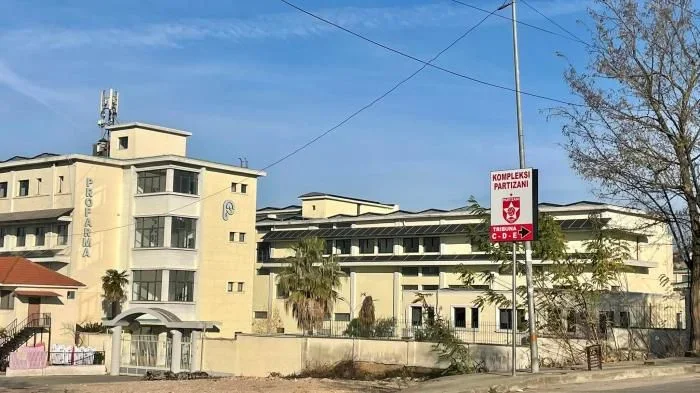 Tirane, shitet dyqan Kati 0, 77 m² 154.940 € (Rruga Myslym Keta)