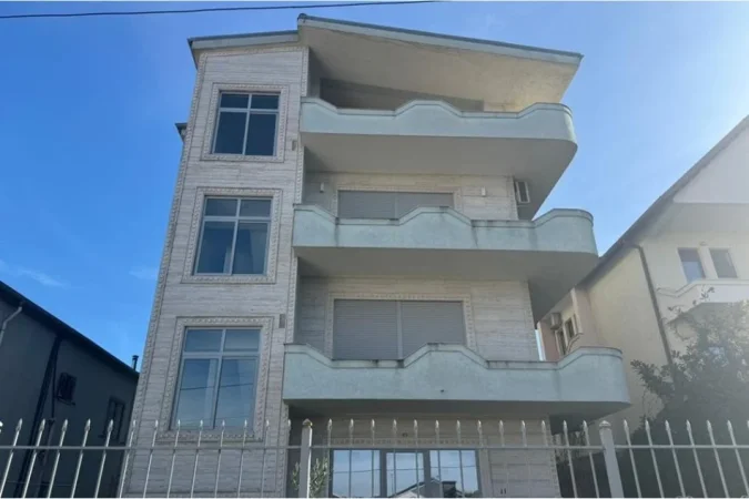 Tirane, shitet Vile , 840 m² 400.000 € (Kombinat, Tiranë(ID: 530261046-439)