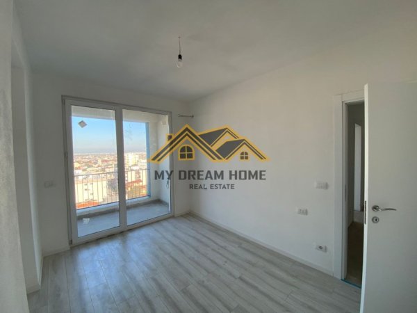 Durres, jepet me qera apartament 3+1 Kati 11, 125 m² 500 € (UKD)