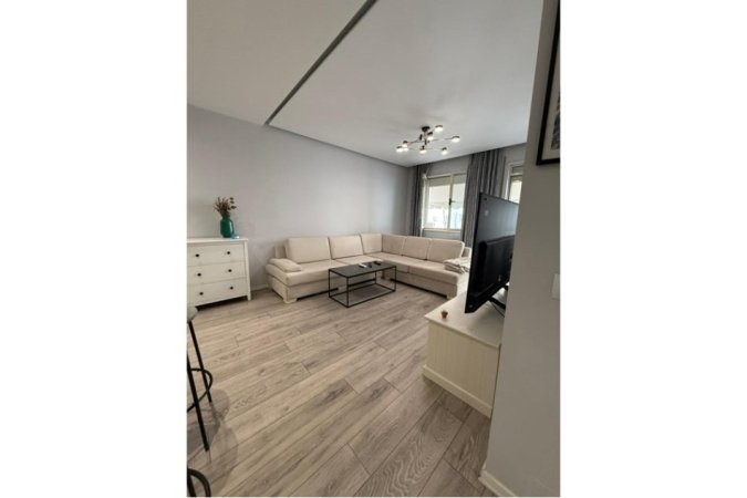 Tirane, jepet me qera 1+1 Kati 2, 550 € (Liqeni i Thate)