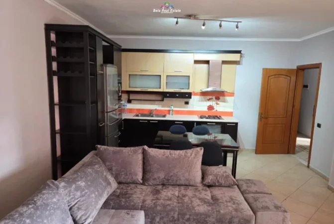 Tirane, jepet me qera apartament 2+1+Ballkon Kati 6, 106 m² 700 € (prane Shkolles Siri Kodra)