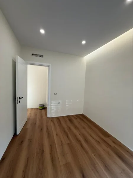 Tirane, shitet apartament 2+1 , 118 m² 330.000 € 
