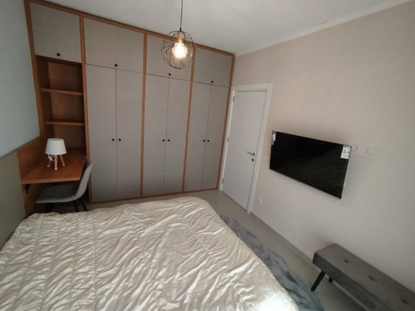 Tirane, jepet me qera apartament 1+1 Kati 7, 55 m² 500 €