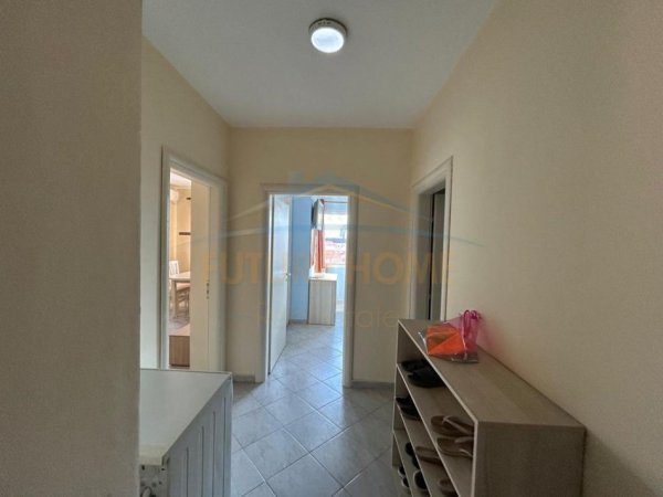 Shkembi Kavajes, shitet apartament 1+1+Ballkon Kati 6, 65 m² 90.000 € 