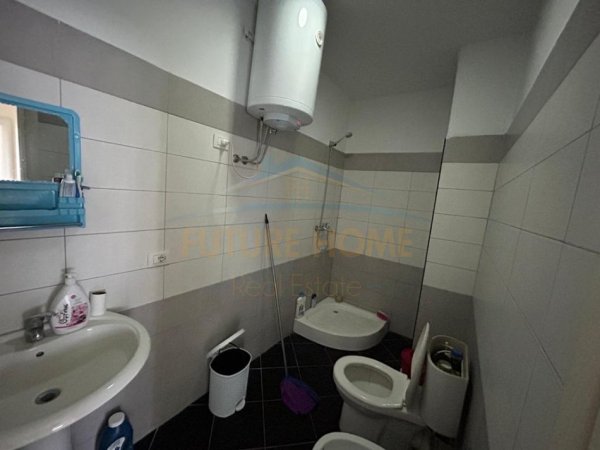 Shkembi Kavajes, shitet apartament 1+1+Ballkon Kati 6, 65 m² 90.000 € 