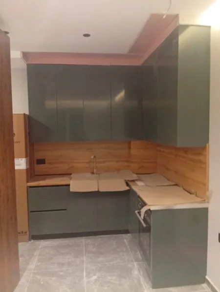 Jepet me Qera Garsoniere ne 5 Maji,  400 €URO