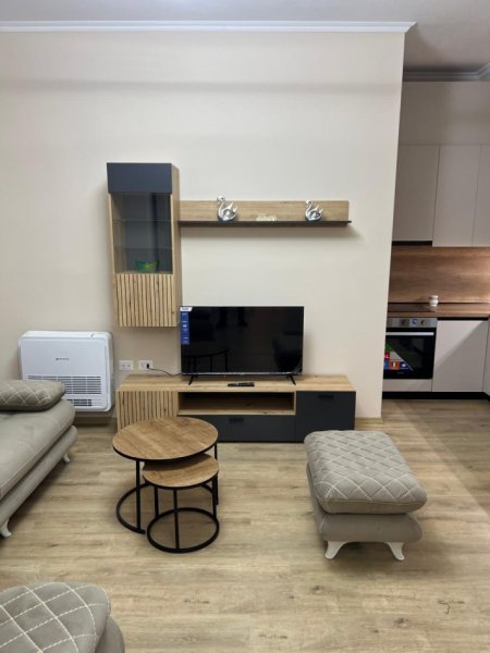 Tirane, jepet me qera apartament 1+1 Kati 5, 75 m² 600 € (Bulevardi Ri)