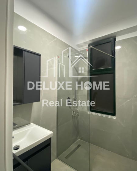 Tirane, jepet me qera apartament 1+1 Kati 7, 60 m² 550 € (21 Dhjetori)