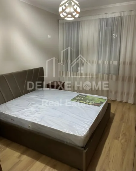 Tirane, jepet me qera apartament 1+1 Kati 7, 60 m² 550 € (21 Dhjetori)