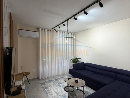 Tirane, shitet apartament 2+1 Kati 1, 75 m² 108.000 € (SHKOZE,KOMPLEKSI TOM DOSHIT)