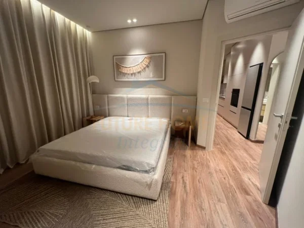 Tirane, jepet me qera apartament 2+1+Ballkon Kati 1, 99 m² 2.700 € (Green Valley Residence, Tiranë.)