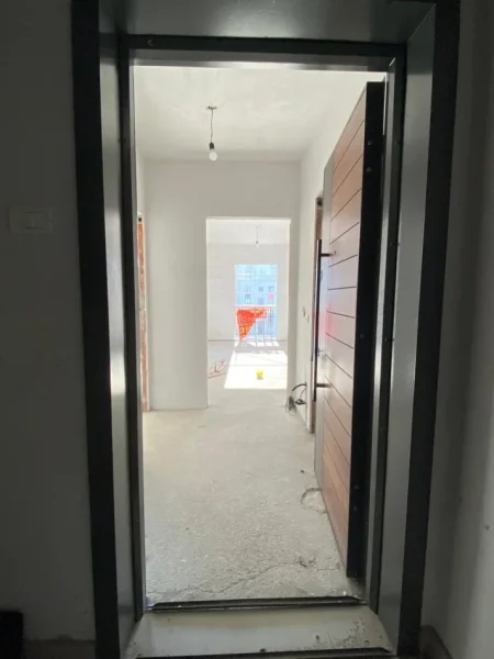 Tirane, shitet apartament 1+1+Ballkon Kati 6, 74 m² 129.500 € 