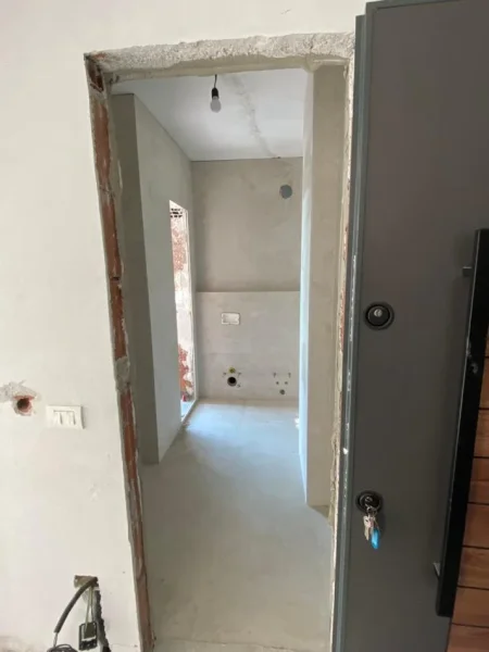 Tirane, shitet apartament 1+1+Ballkon Kati 6, 74 m² 129.500 € 