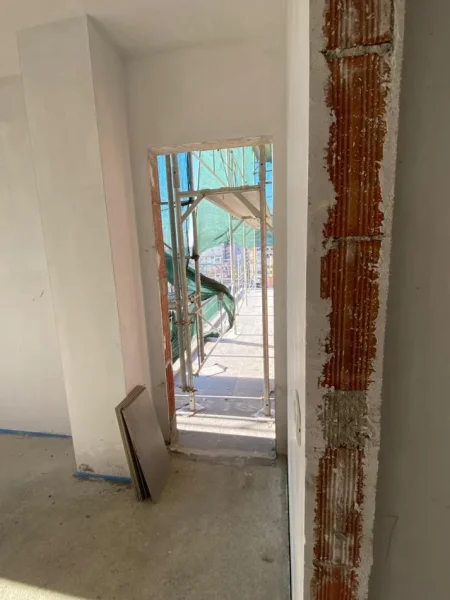 Tirane, shitet apartament 1+1+Ballkon Kati 6, 74 m² 129.500 € 