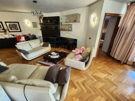 Tirane, shitet apartament 3+1 Kati 2, 172 m² 776.400 € 