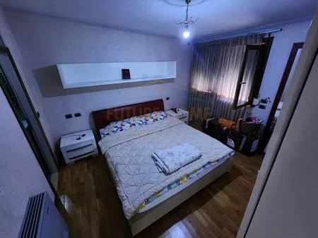 Tirane, shitet apartament 3+1 Kati 2, 172 m² 776.400 € 