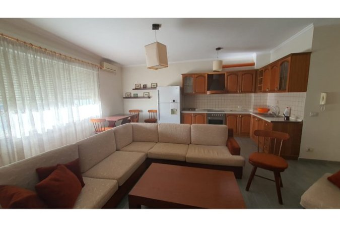 Tirane, shitet apartament 1+1 Kati 4, 85 m² 155.000 € (Kopshti Botanik, Tiranë(ID: 530191068-117)