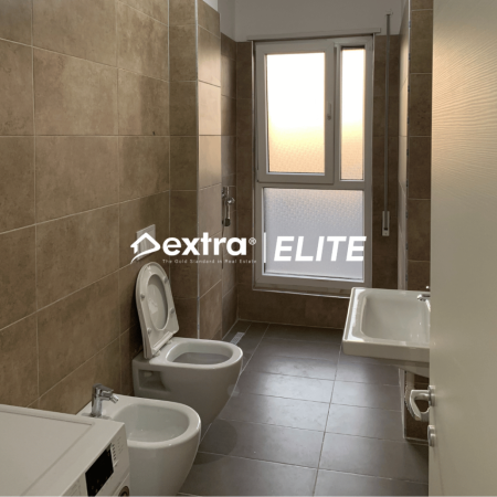 Tirane, jepet me qera apartament 1+1+Ballkon Kati 8, 78 m² 550 € 