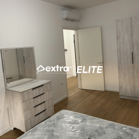 Tirane, jepet me qera apartament 1+1+Ballkon Kati 8, 78 m² 550 € 