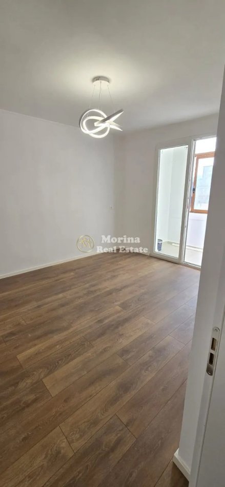 Tirane, shitet apartament 1+1 Kati 4, 59 m² 140.000 € (21 Dhjetori)
