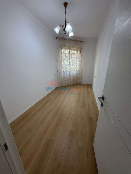 Tirane, shitet apartament 2+1+Ballkon Kati 3, 75 m² 112.000 € 