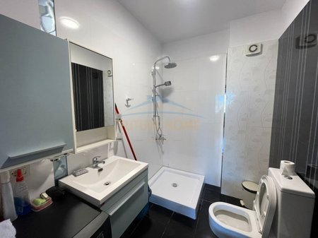 Tirane, shitet apartament 2+1 Kati 5, 104 m² 157.000 € (UNAZA RE ,ASTIR,VILA L)