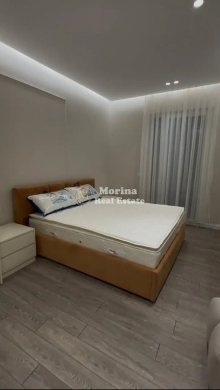 Tirane, jepet me qera apartament 2+1 Kati 1, 95 m² 1.100 € (Teg)
