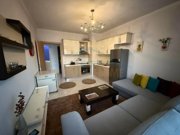 Qira Apartament 1+1 Rotondo, Astir