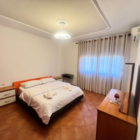 Tirane, jepet me qera apartament 1+1 Kati 8, 68 m² 650 € (Myslym Shyri)