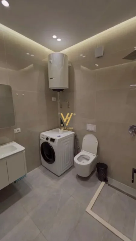 Tirane, jepet me qera apartament 2+1+Ballkon Kati 1, 95 m² 1.100 € (ROSE GARDEN, TEG)