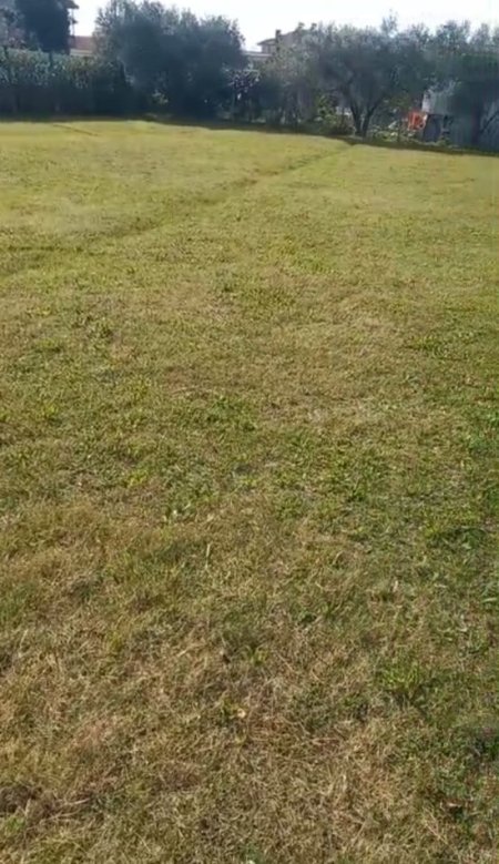 Tirane, jepet me qera toke , 1.500 m² 