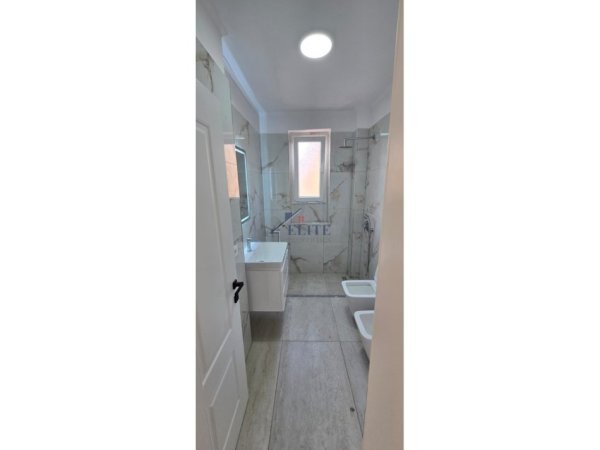 Tirane, shitet apartament 1+1 Kati 4, 59 m² 140.000 € (Prane hotel Mondial)