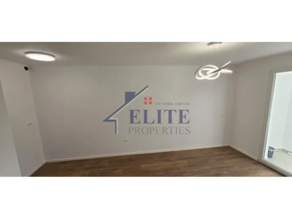 Tirane, shitet apartament 1+1 Kati 4, 59 m² 140.000 € (Prane hotel Mondial)