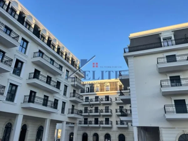 Tirane, shitet apartament 2+1+Ballkon Kati 1, 124 m² (Porta Tirana e Re, Sauk i vjeter)