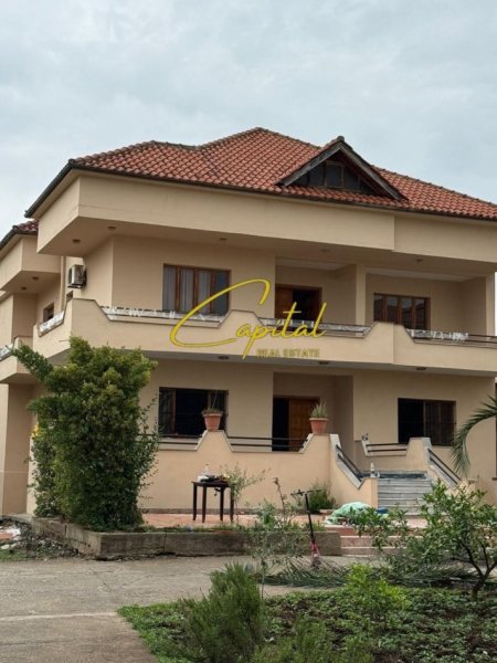 Tirane, jepet me qera Vile 3 Katshe Kati 3, 1.500 m² 2.000 € (KINOSTUDIO)