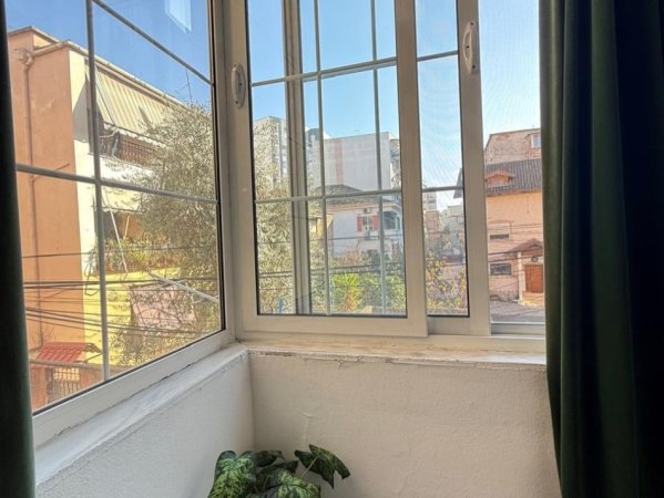 Tirane, shitet apartament Dublex , 49 m² (rruga barrikadave)